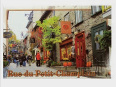 CARTES POSTALES RUE DU PETIT-CHAMPLAIN EN AUTOMNE